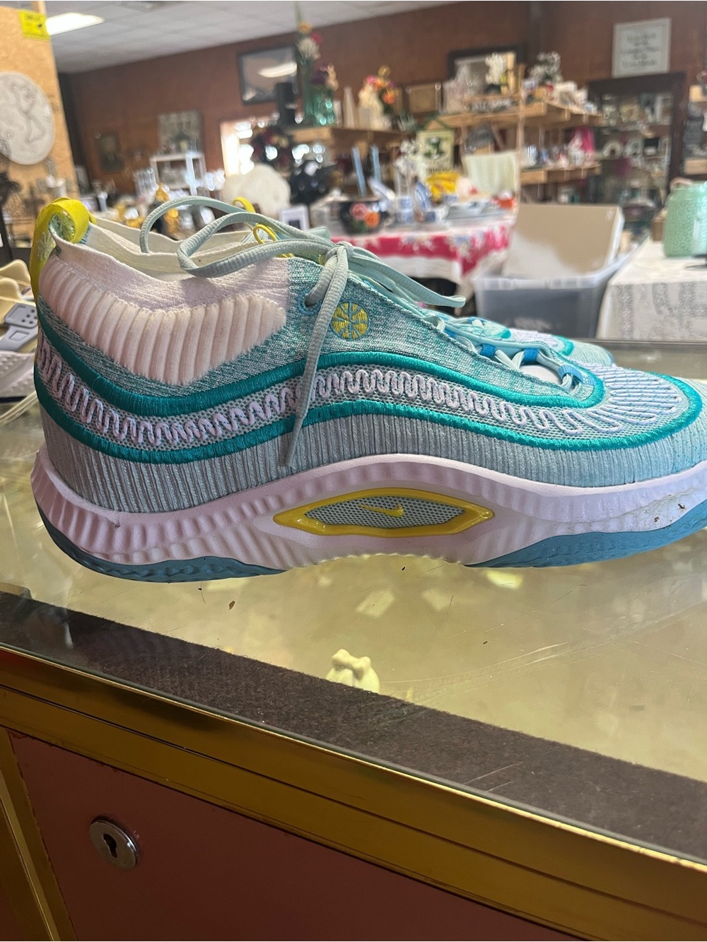 Nike Men’s Cosmic Unity 3 - Picture 2 of 6